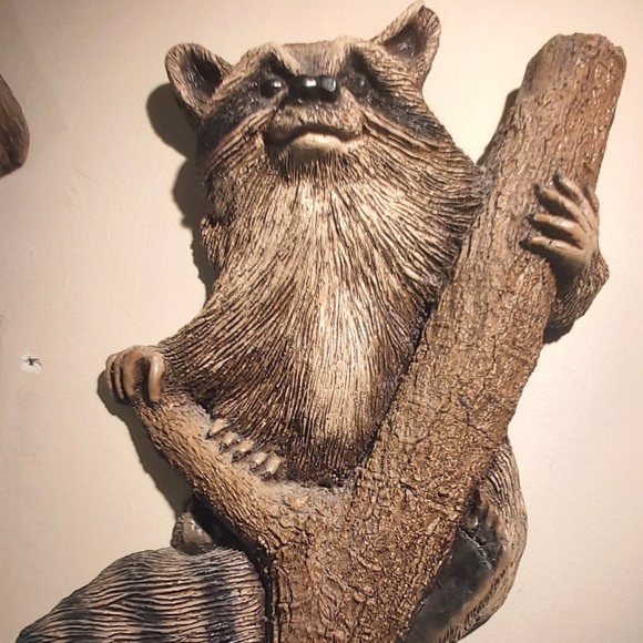 4 Vintage Handmade wall hangings of raccoons - Picture 5 of 8